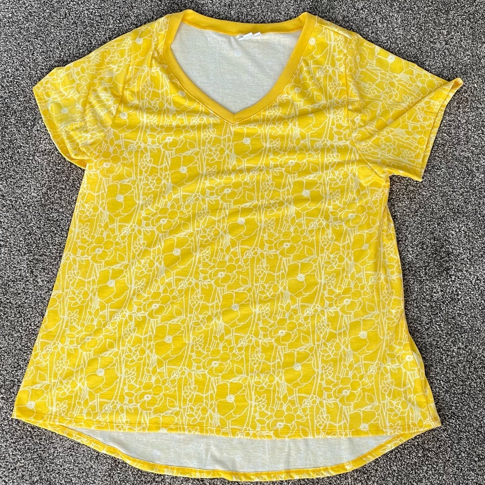 NWOT Yellow Floral LuLaRoe Christy T-shirt